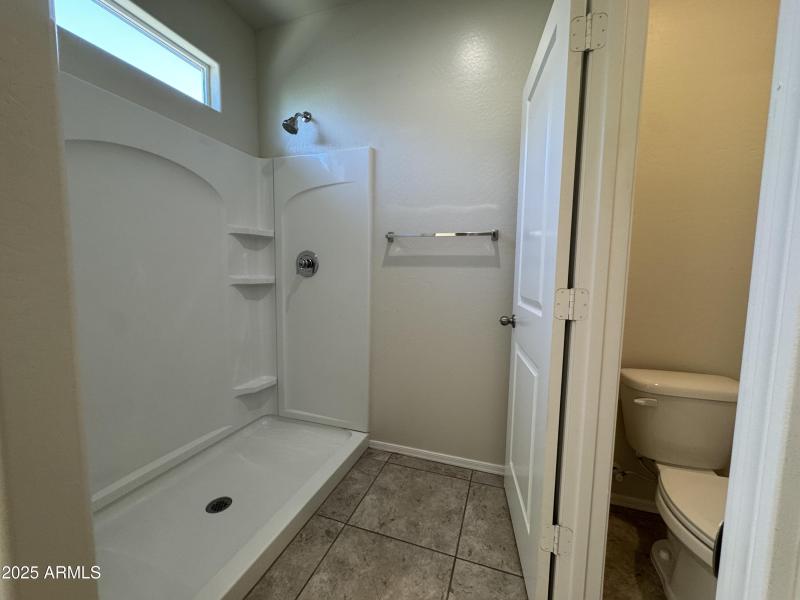 BA 1 Shower & Private Toilet