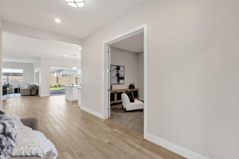 14-web-or-mls-1266-e-donato-dr