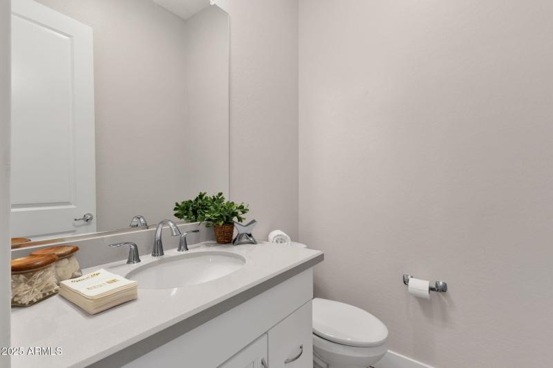 17-web-or-mls-1266-e-donato-dr