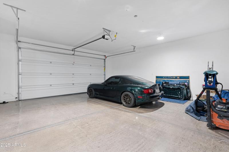 Garage 3