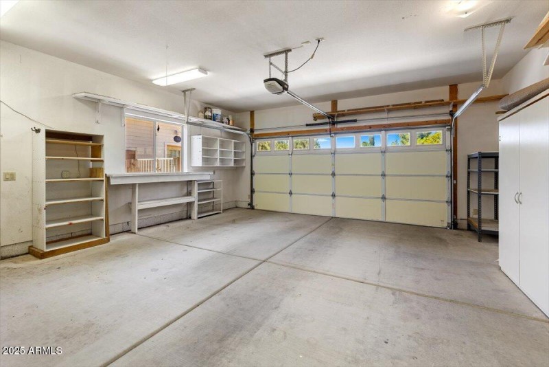 21-Garage
