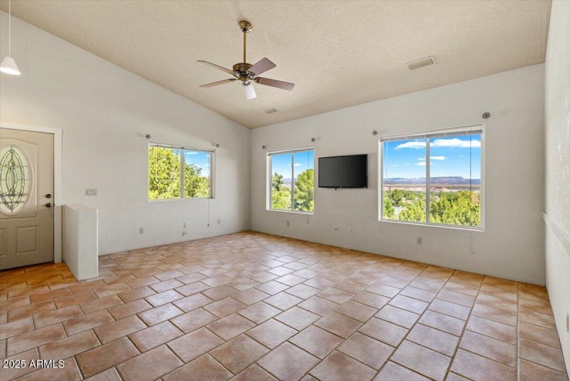 07-Living Room