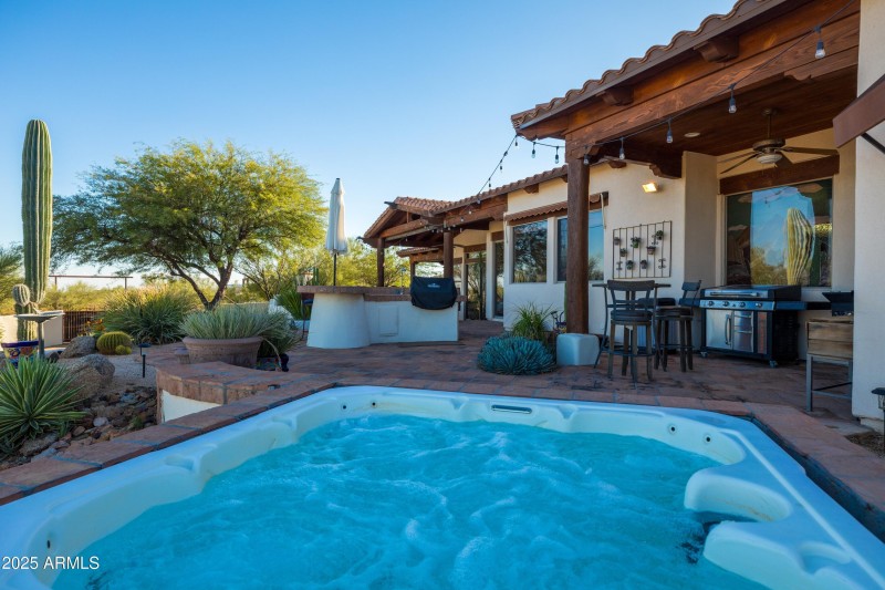 Jacuzzi and Covered Patio