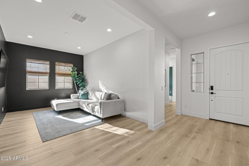 18-web-or-mls-11025 E Utah Ave, Mesa-18