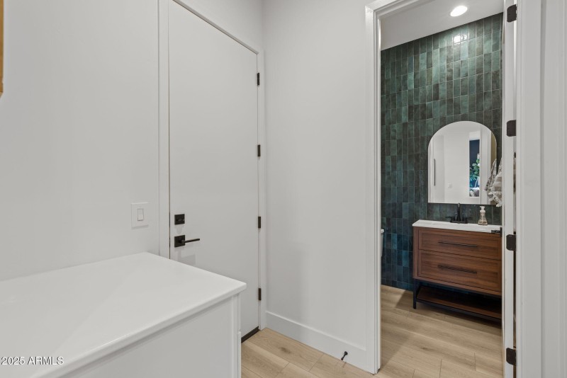 29-web-or-mls-11025 E Utah Ave, Mesa-29