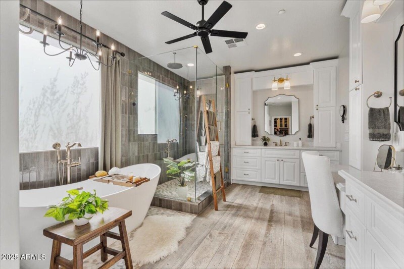 21365 W Mule Deer Way_Primary Ensuite