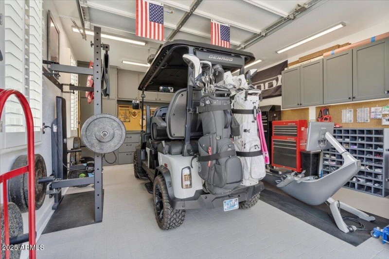 21365 W Mule Deer Way_3rd Car Bay