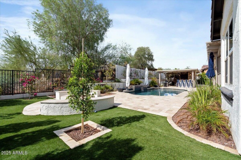 21365 W Mule Deer Way83