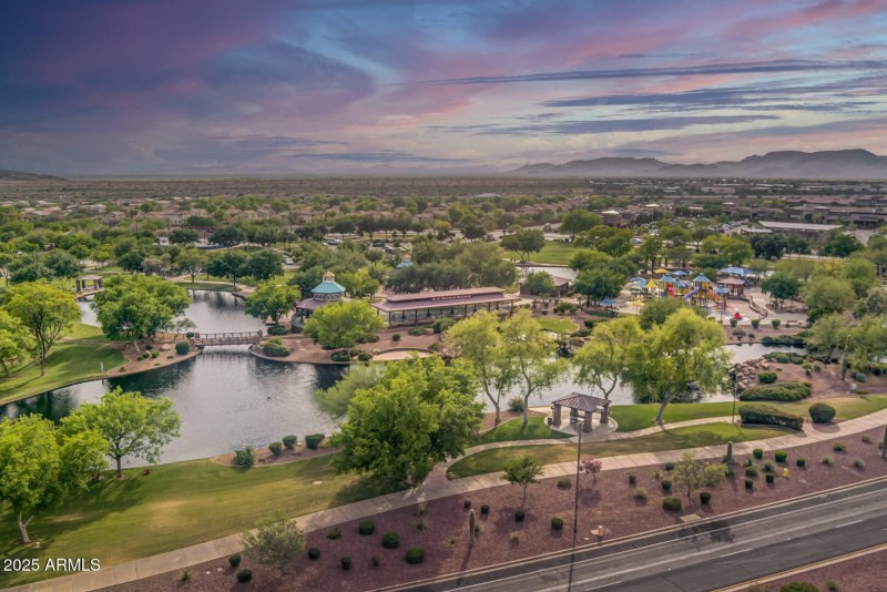 1-Anthem Twilight_(2048)