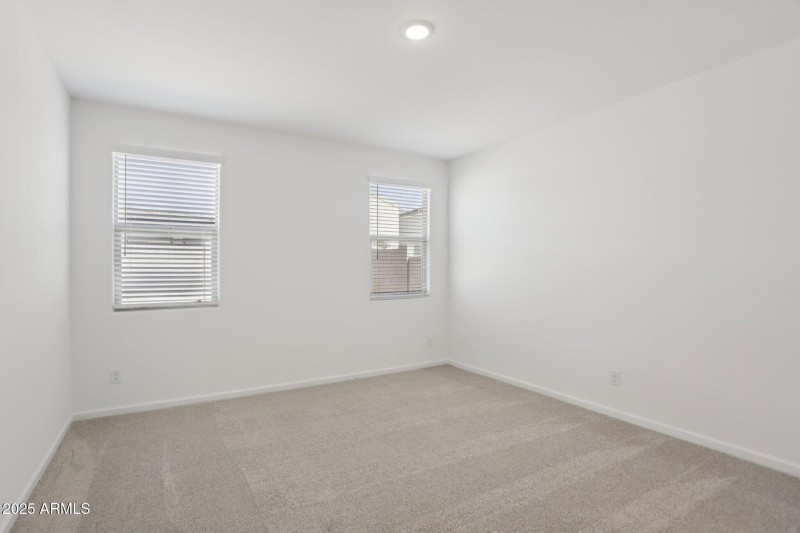 14-web-or-mls-La Senda Dr W-S2409-014