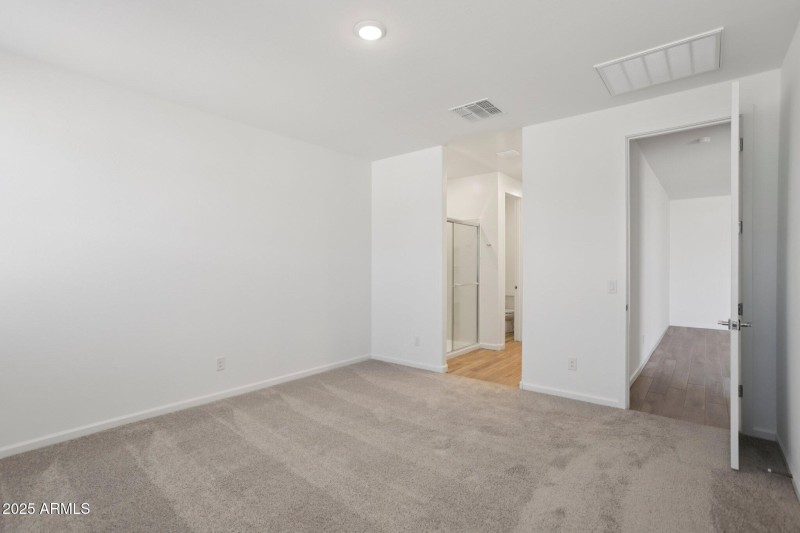 15-web-or-mls-La Senda Dr W-S2409-015