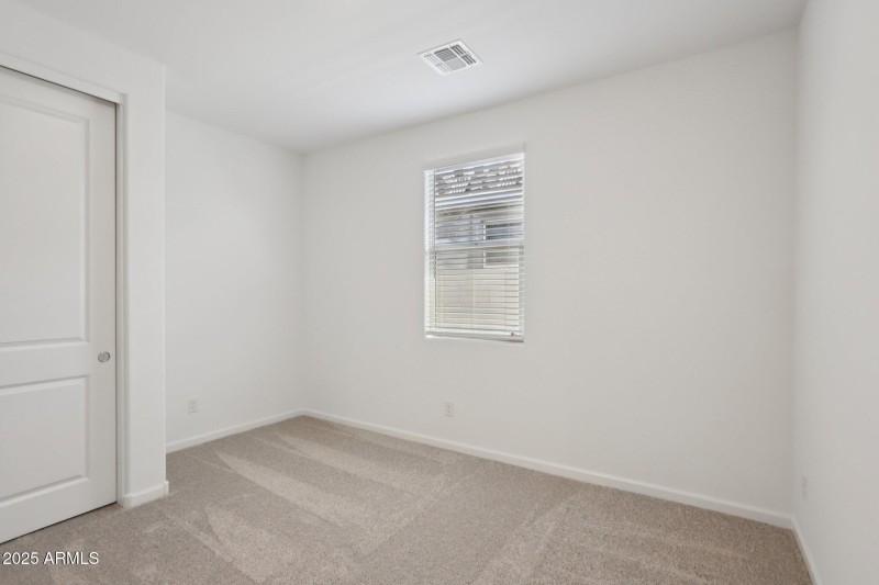 23-web-or-mls-La Senda Dr W-S2409-023