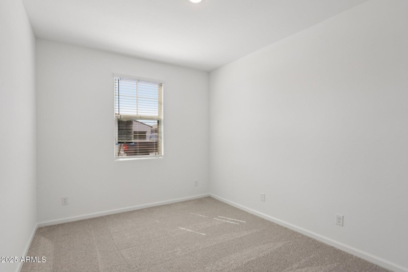 29-web-or-mls-La Senda Dr W-S2409-029