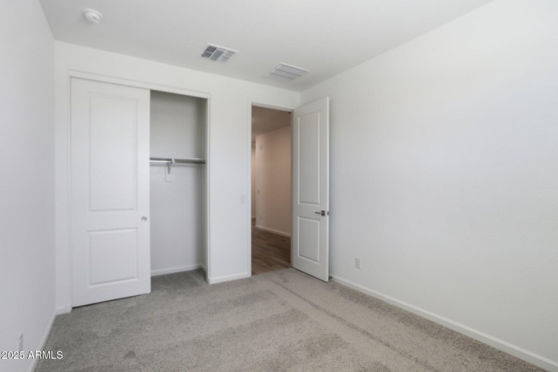 30-web-or-mls-La Senda Dr W-S2409-030