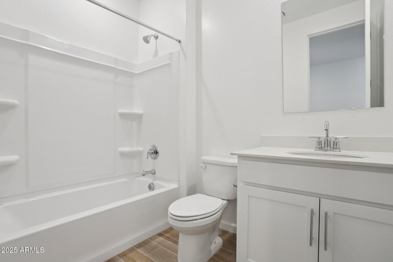 33-web-or-mls-La Senda Dr W-S2409-033