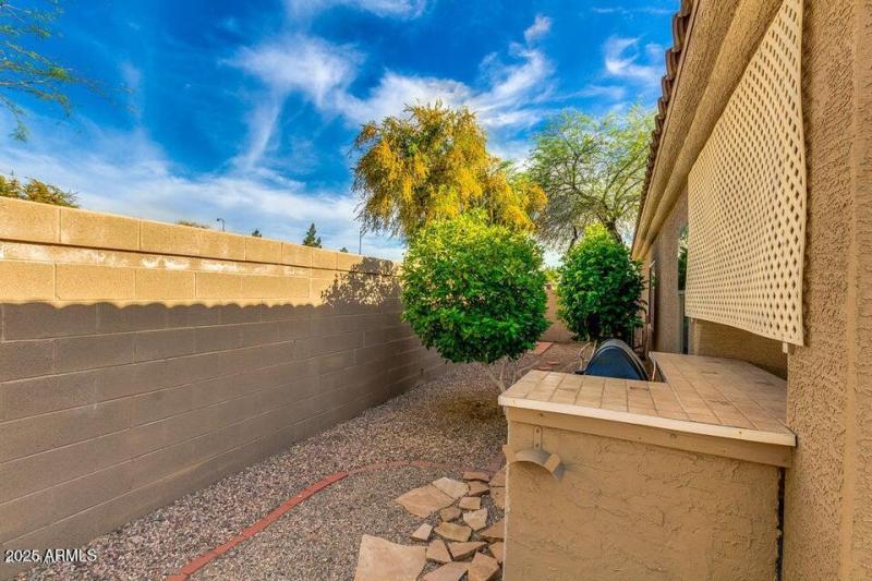 20170321233431601093000000-o