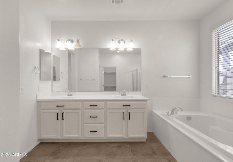 24-web-or-mls-22472-e-sonoqui-blvd