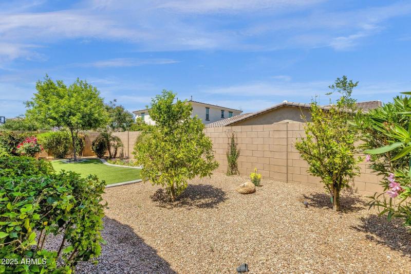 40-web-or-mls-22472-e-sonoqui-blvd