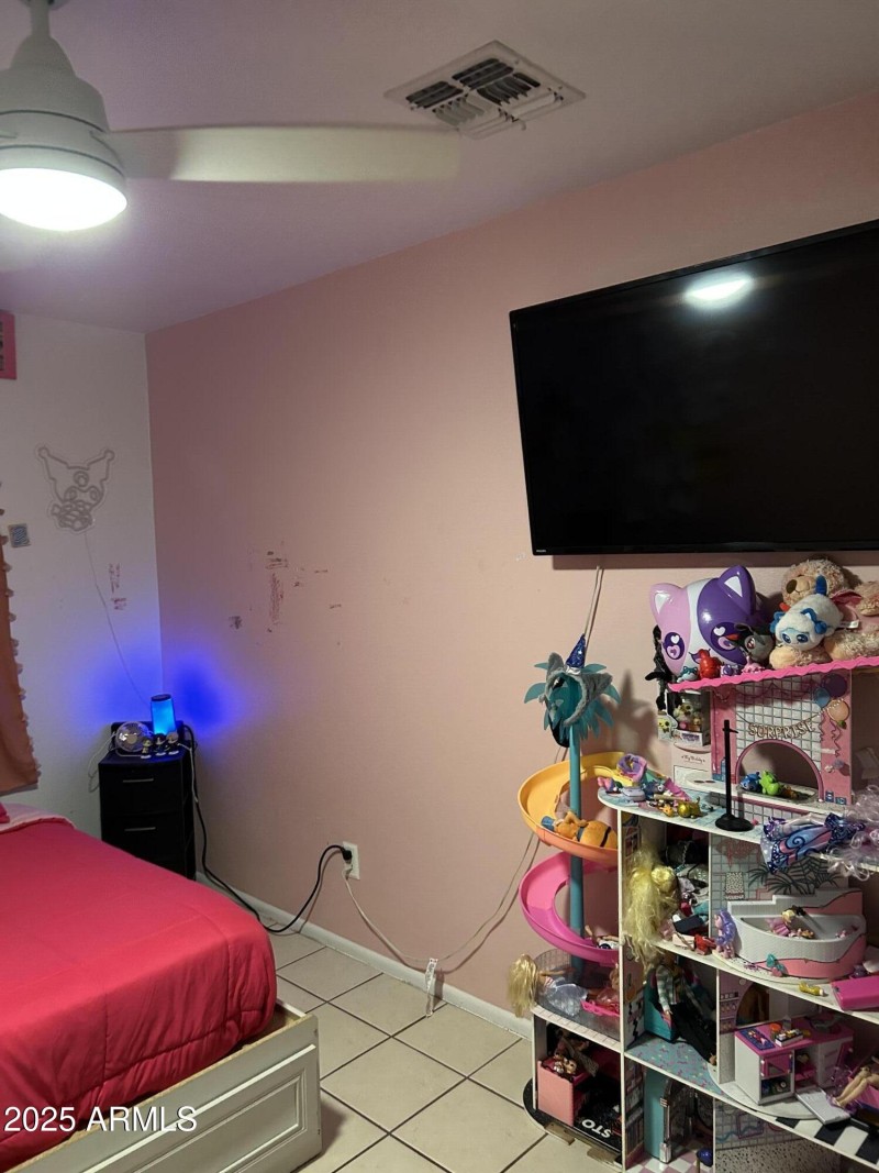 4718 E. Pierce St. bedroom #9