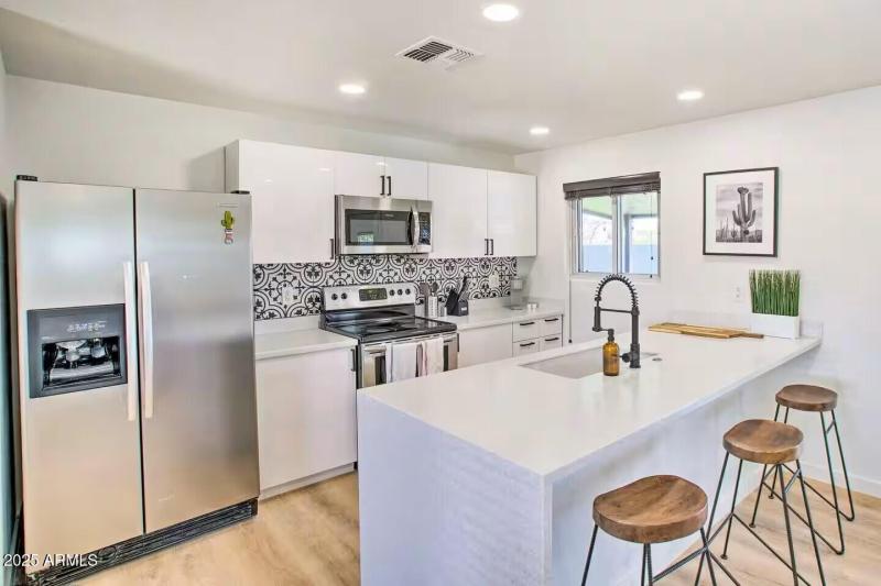 10e57aae-dfc0-49f1-bb01-2985c0c2a85f