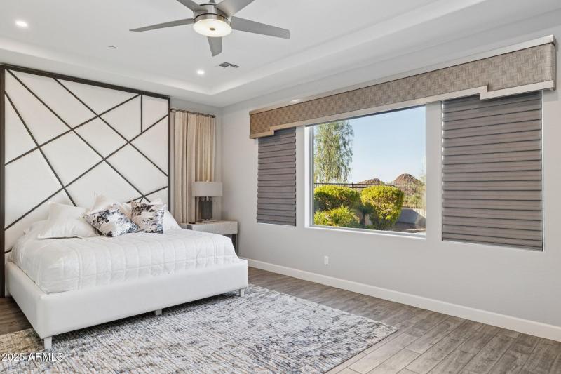 17-web-or-mls-10708-n-136th-pl