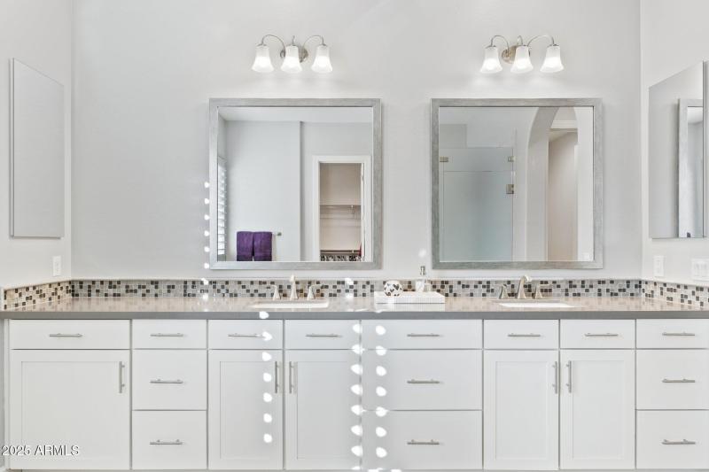 22-web-or-mls-10708-n-136th-pl