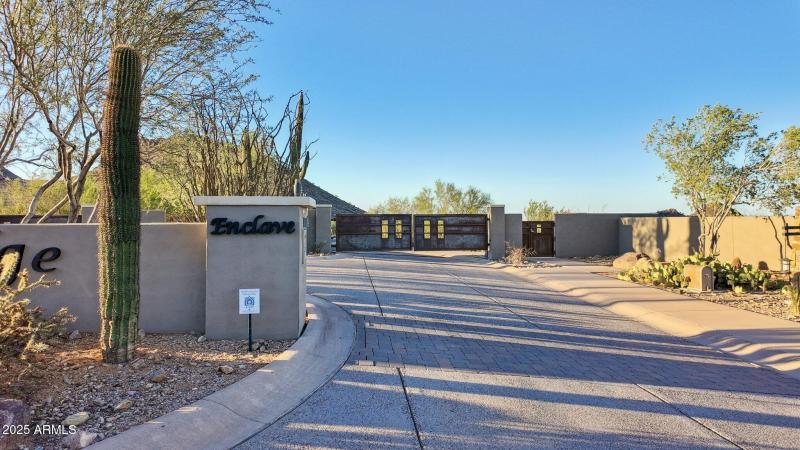 54-web-or-mls-10708-n-136th-pl