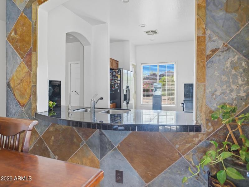 MLS Raymond St copy 00006