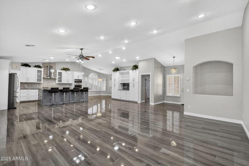 23_3533_N_159th_Ln21_mls