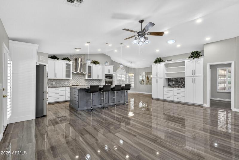 26_3533_N_159th_Ln24_mls