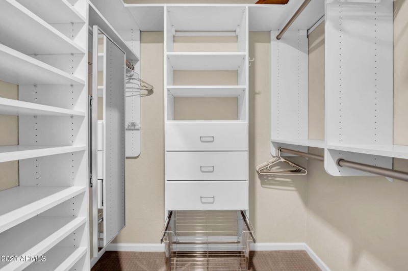 24-web-or-mls-9504 E Sunnyside Dr-24