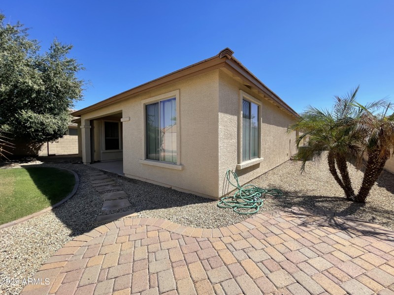 STONE PAVERS & FLAGSTONE