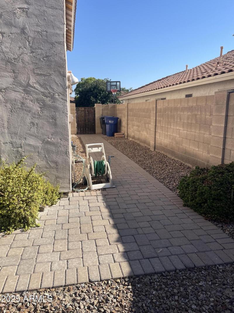 20250808_153850926_iOS