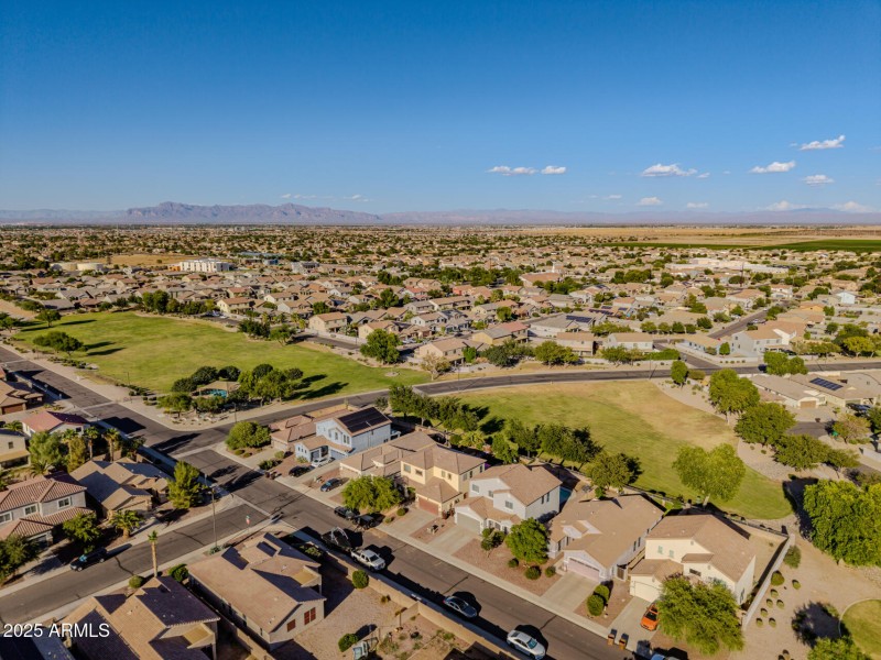 Greenbelt and Park behing home