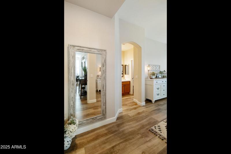 4664 E-023-037-DLB 5828-MLS_Size