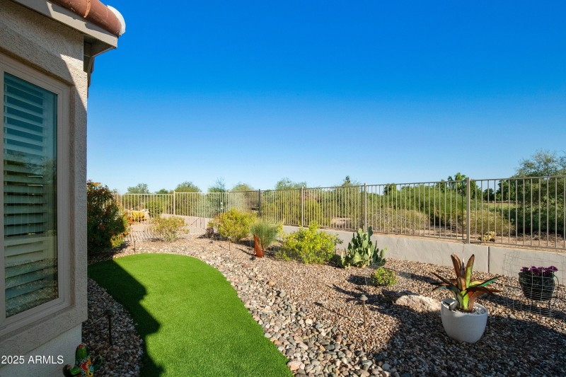 4664 E-035-051-DLB 5834-MLS_Size