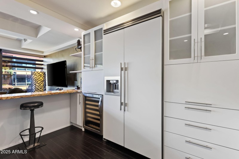 24-web-or-mls-7147-e-rancho-vista-dr