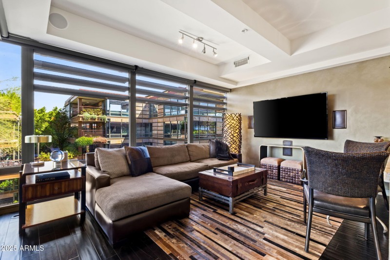 29-web-or-mls-7147-e-rancho-vista-dr