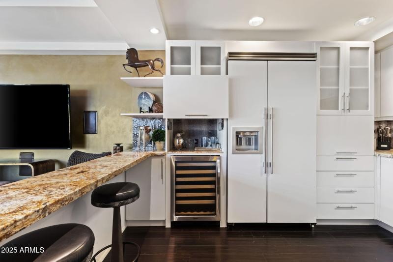 26-web-or-mls-7147-e-rancho-vista-dr