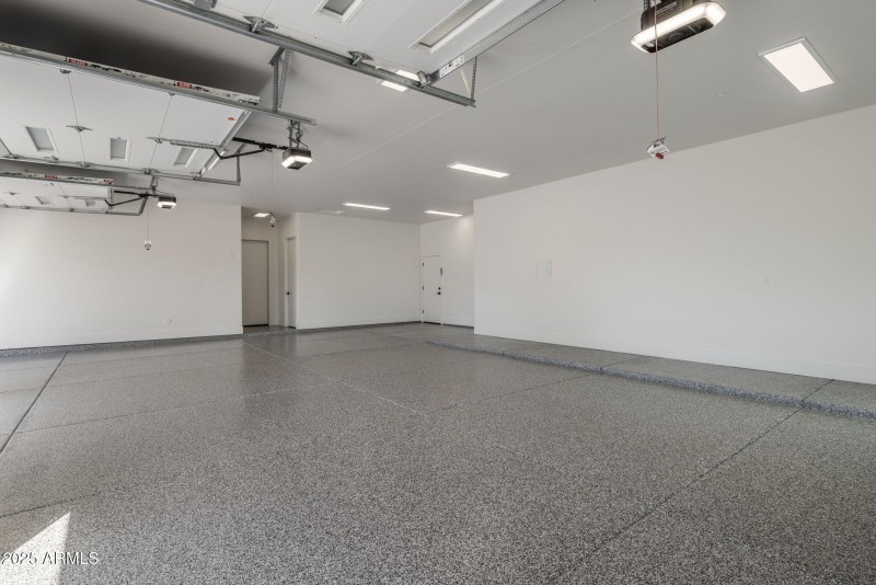 Room for 4 cars and more