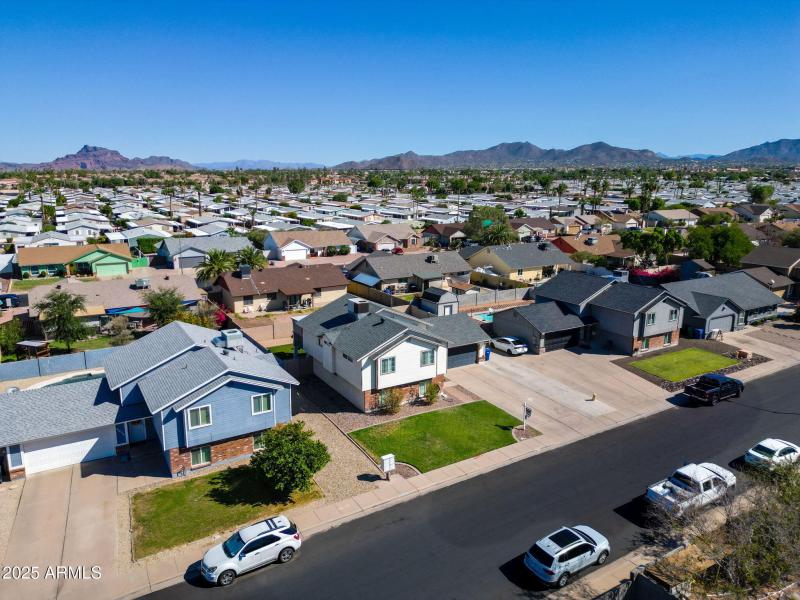 30-web-or-mls-6064 E Ingram St-30