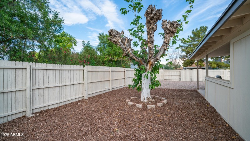 4922 W Gail Dr Exterior Photos-10