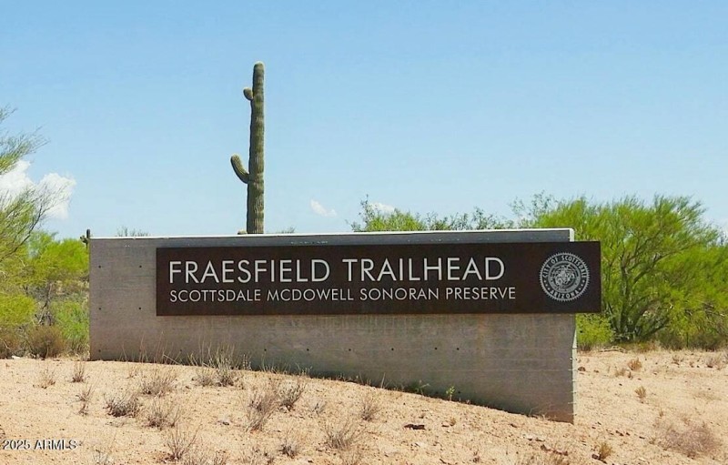 Fraesfield Trailhead