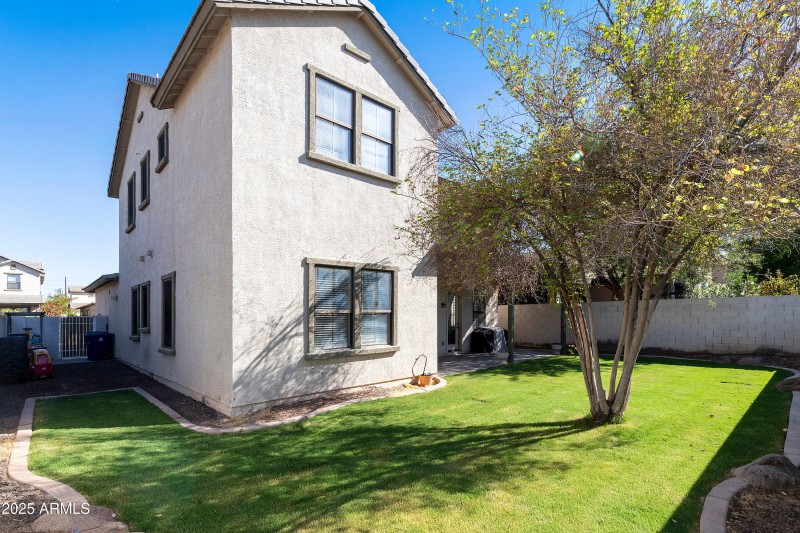 1419 W-036-024-DLB 6038-MLS_Size