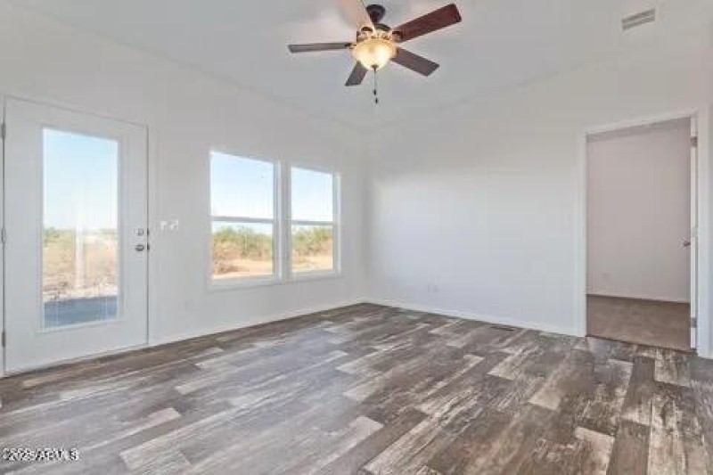 6E1943B8-D74D-402C-A5CC-C6D97240B034