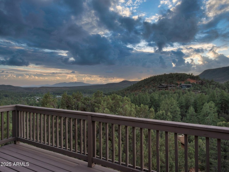 6-web-or-mls-TimberCreekTwilightV1-1