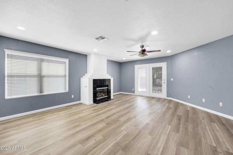 mls_1125 E Milada Dr-5