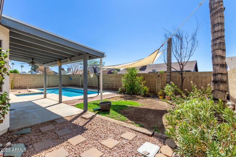 Back Deck and Pool Oasis