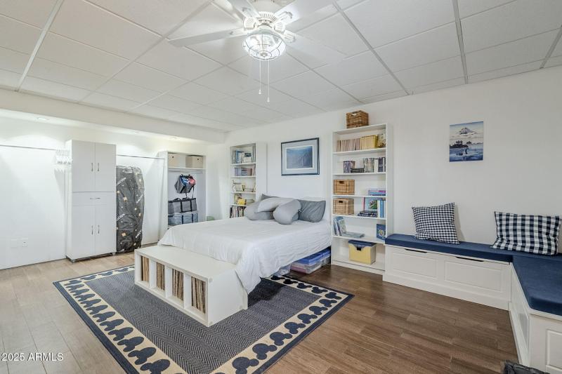 Large Downstairs Bedroom 3