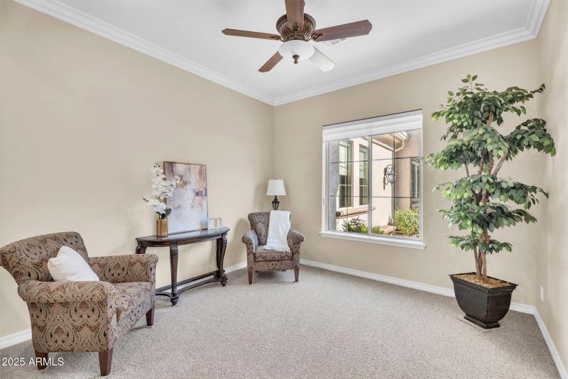 7-web-or-mls-610 W Tonto Dr - 6